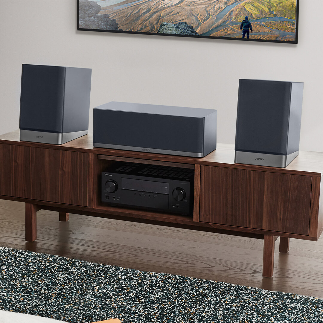 Henley Audio Studio 717B Bookshelf Speakers Jamo S717B Bookshelf