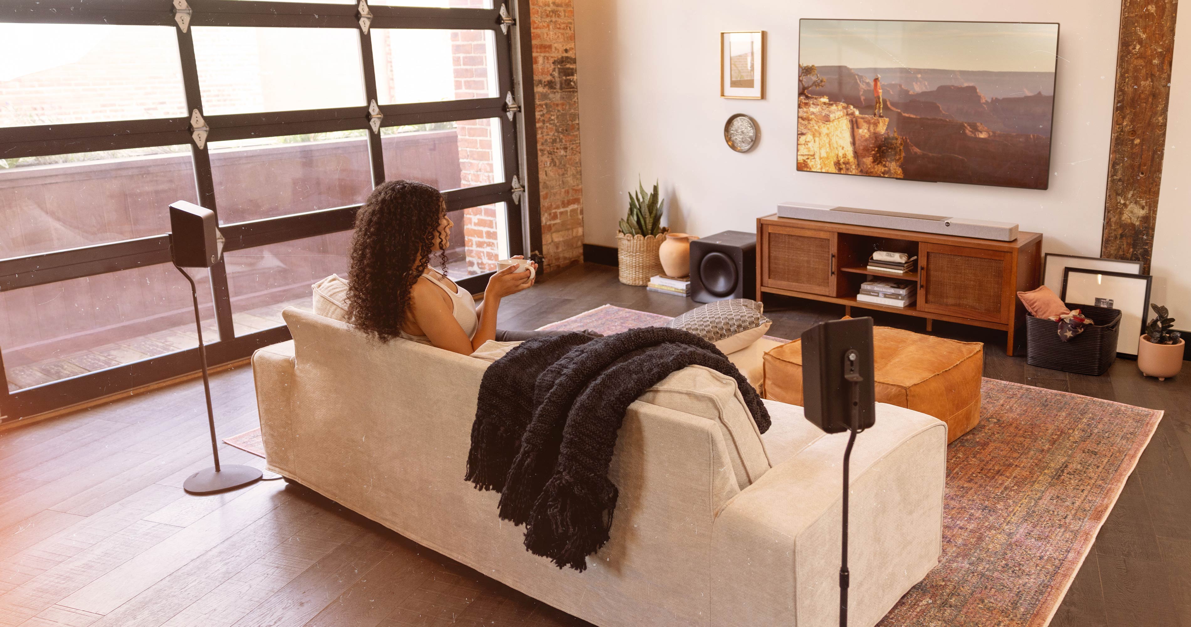 Klipsch Flexus Surr 200 & Sub 200: Expanding the Flexus Family